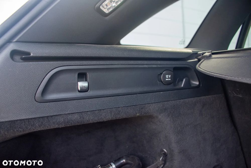 Mercedes-Benz GLC - 31