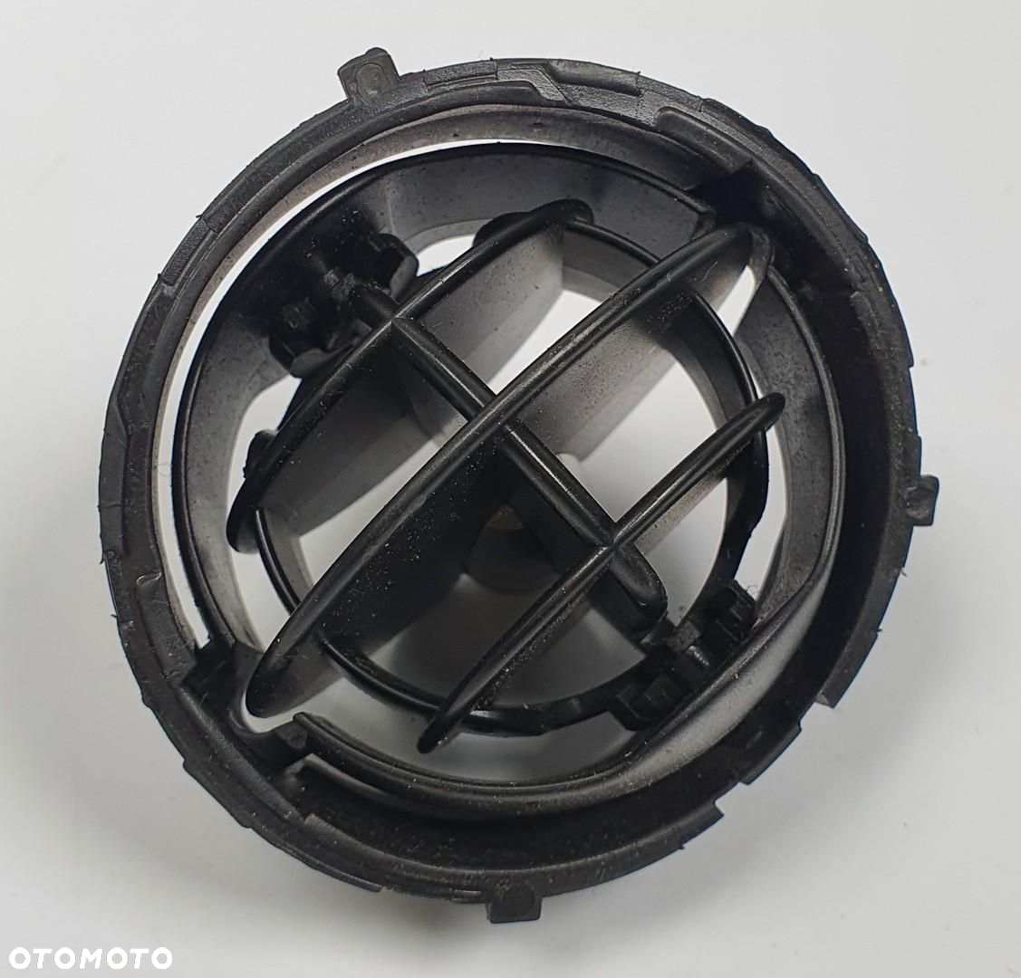 KRATKA NAWIEWU SMART FORFOUR 454 - 2