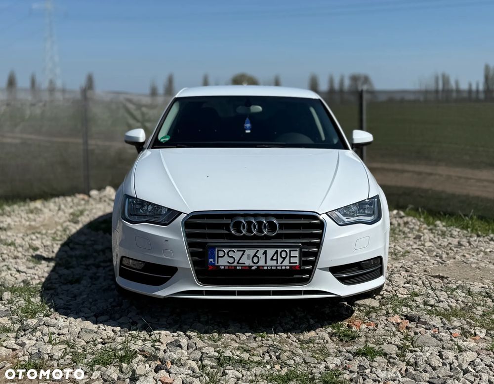 Audi A3 Sportback 1.4 TFSI S tronic Attraction - 2