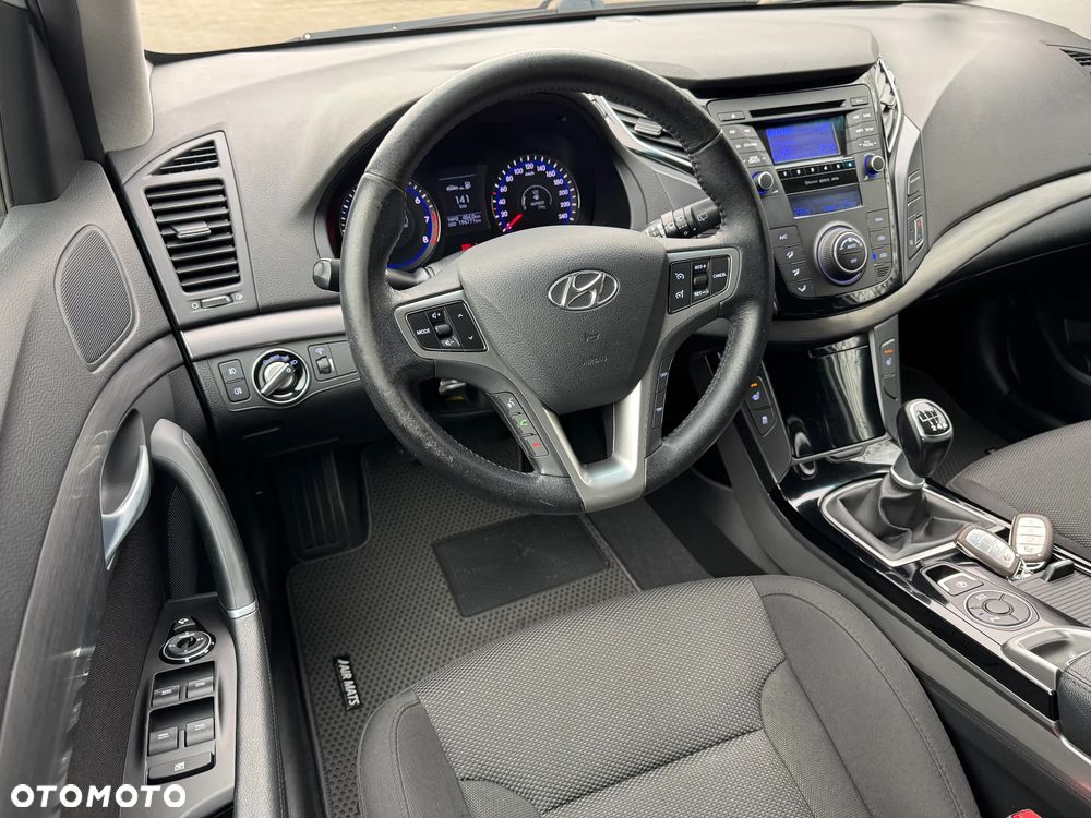 Hyundai i40 i40cw 1.6 Fifa World Cup Edition - 22