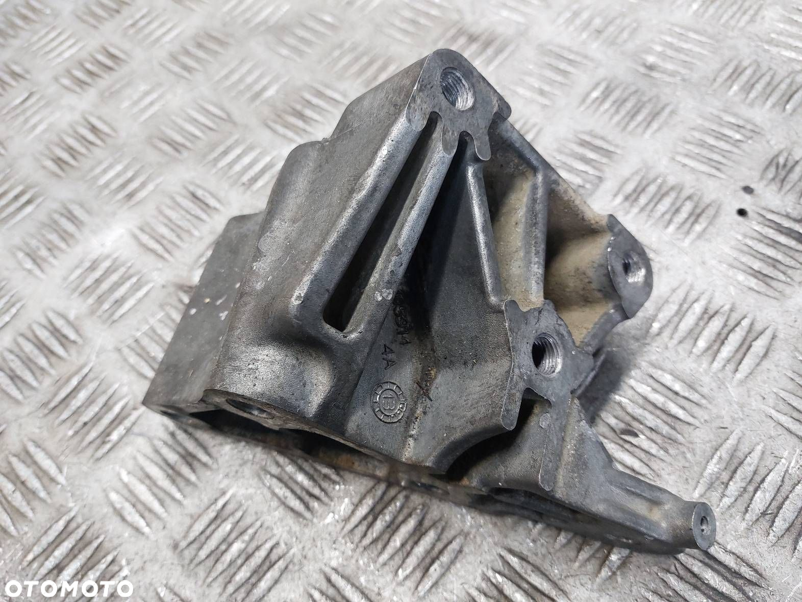ŁAPA WSPORNIK SILNIKA FIAT DUCATO III LIFT 2.3 D 504105914 - 2