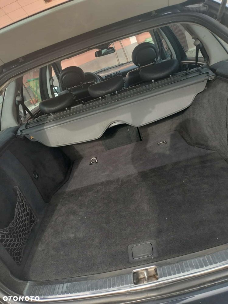 Mercedes-Benz C-Class 2004 photo 5
