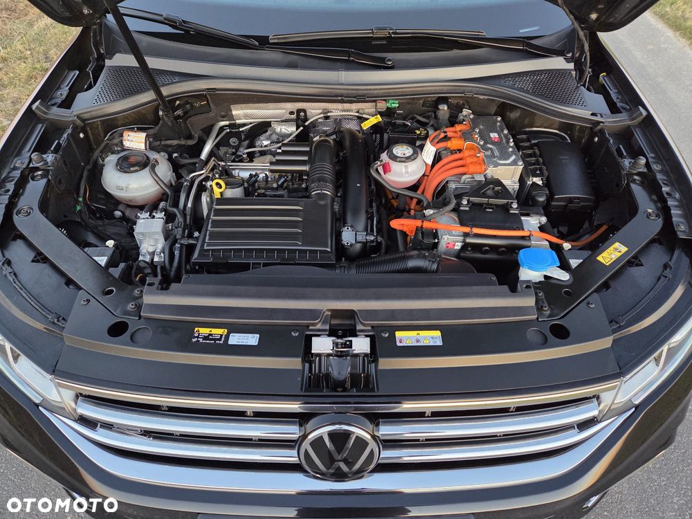 Volkswagen Tiguan - 19