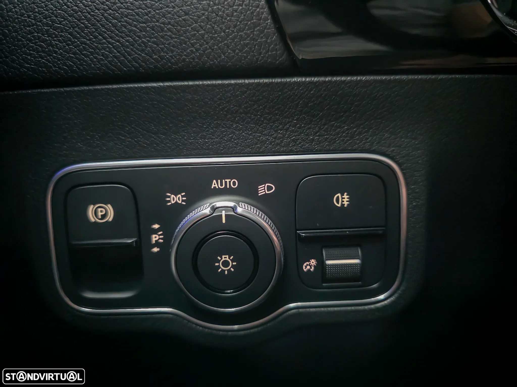 Mercedes-Benz GLA 200 d 8G-DCT AMG Line - 43