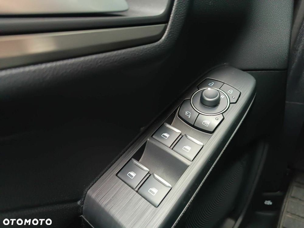 Ford Kuga 1.5 EcoBoost FWD Titanium - 25