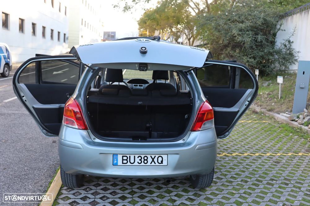 Toyota Yaris 1.3 VVT-i Sol High Pack VSC+TRC - 48