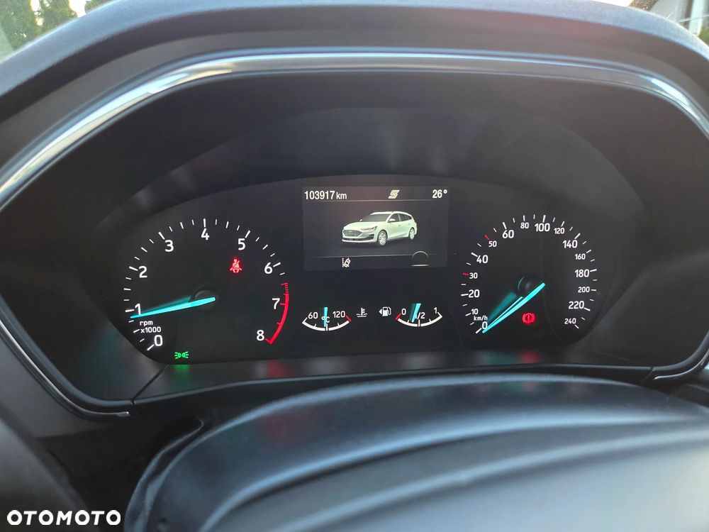 Ford Focus 1.0 EcoBoost Titanium - 29