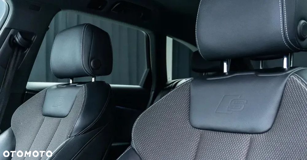 Audi A4 Avant 2.0 TDI S tronic quattro - 22