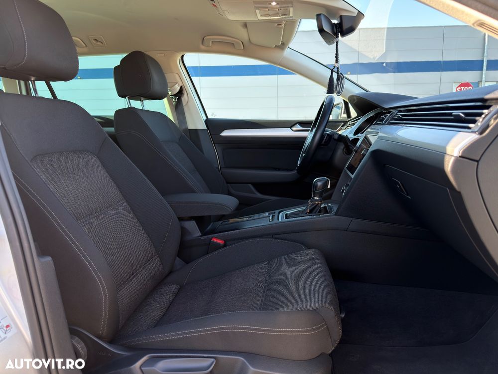 Volkswagen Passat 2.0 TDI SCR DSG Business - 11