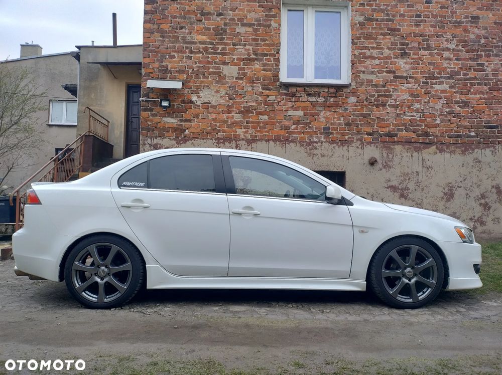 Mitsubishi Lancer 1.6 ClearTec Inform - 9