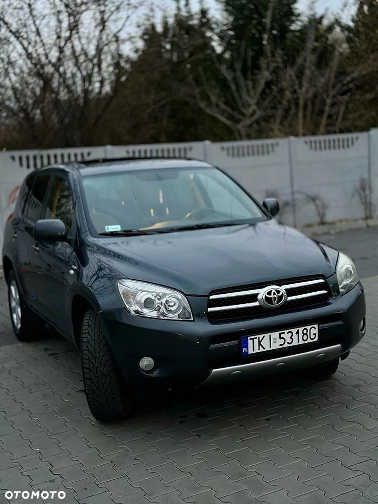 Toyota RAV4 - 3