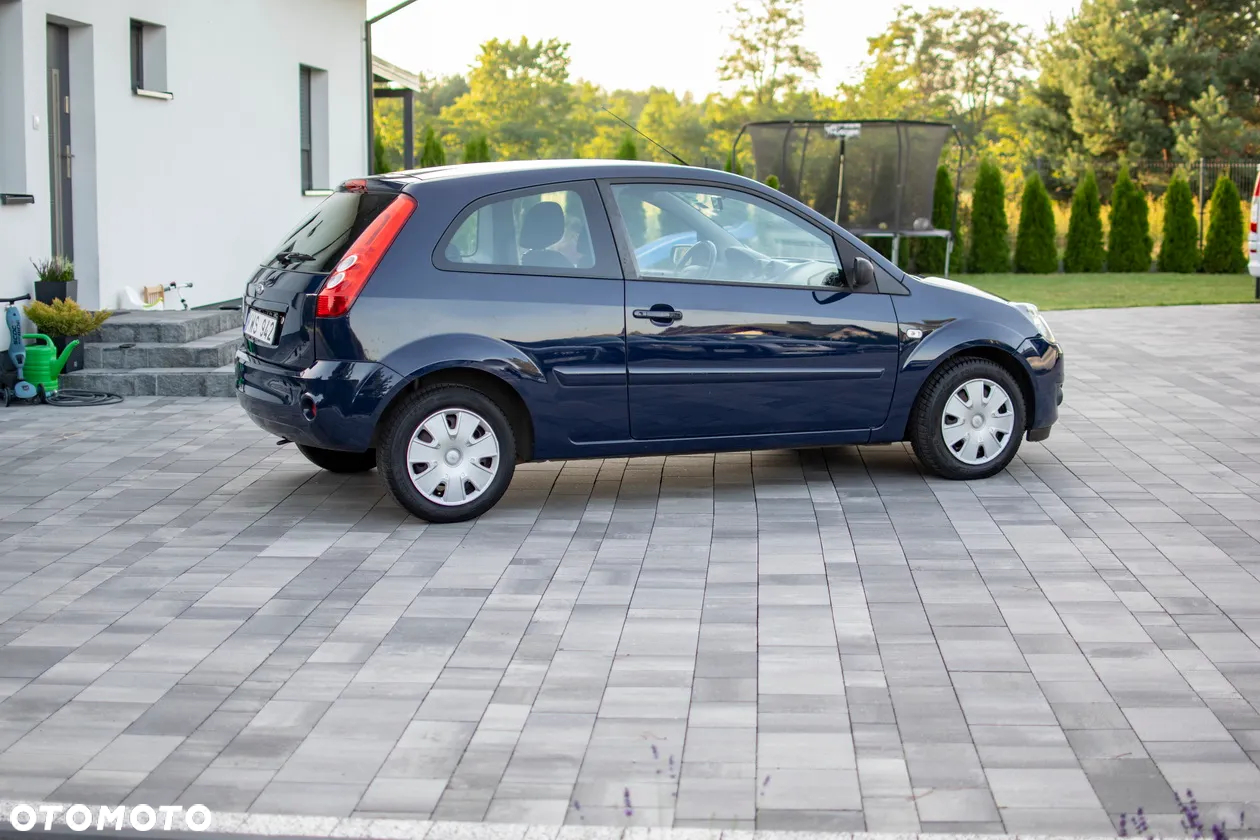 Ford Fiesta - 12