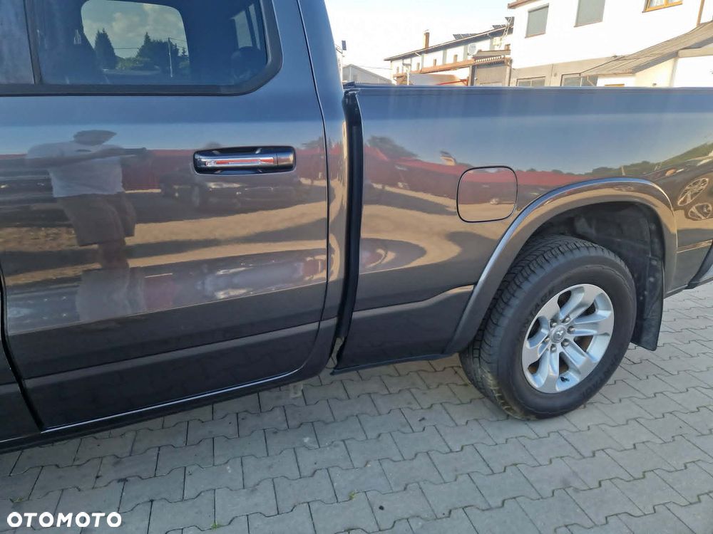RAM 1500 5.7 Quad Cab Laramie - 17