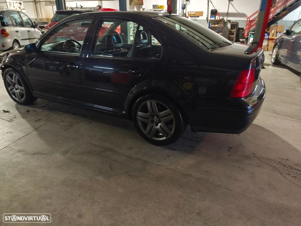 VW Bora 1.9 TDi Highline - 4