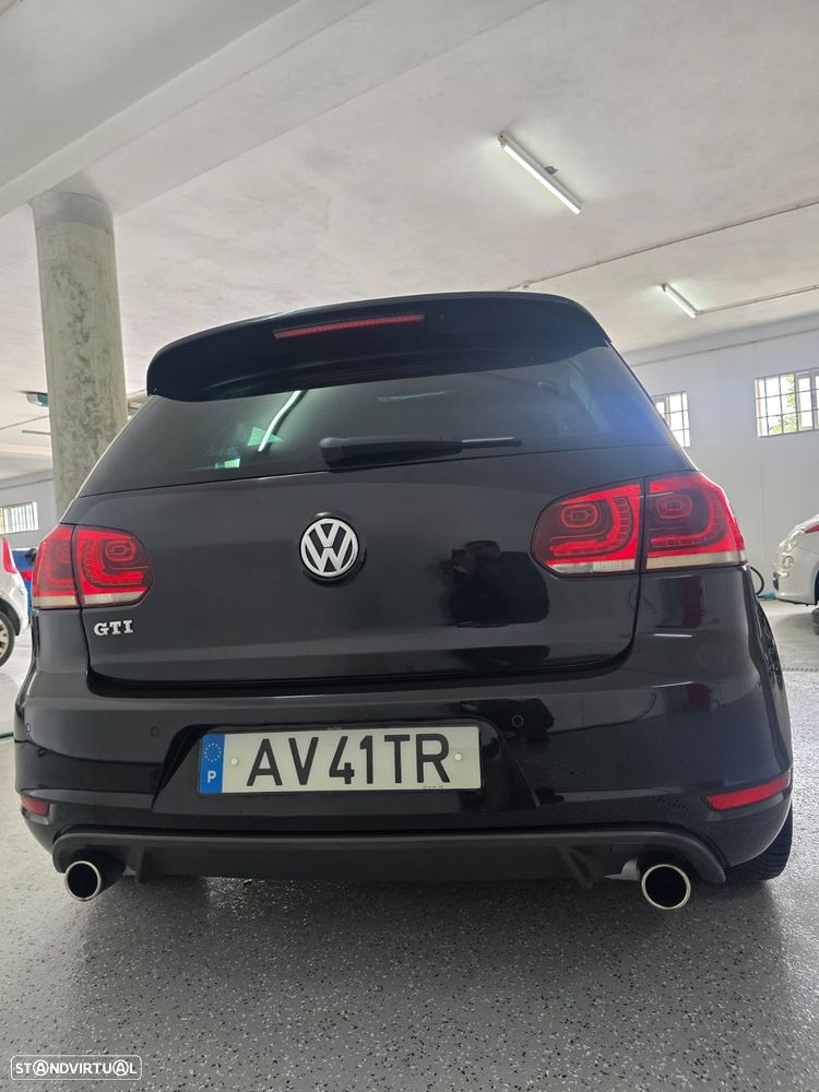 VW Golf 2.0 GTI - 4