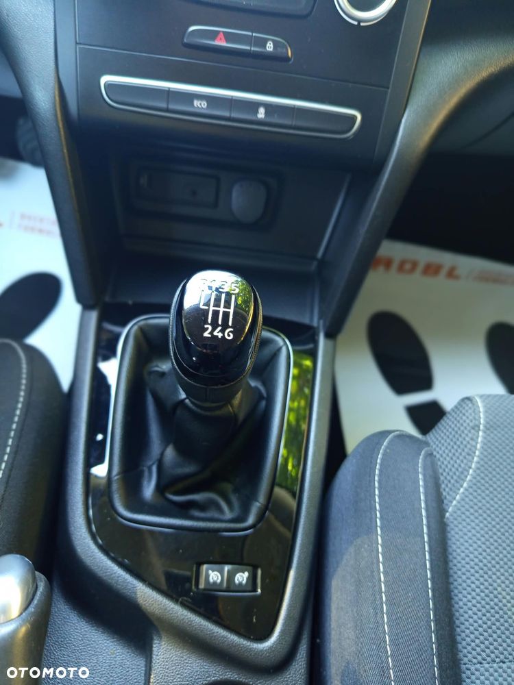 Renault Megane 1.2 Energy TCe Life - 18