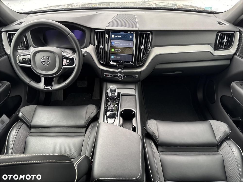Volvo XC 60 B4 B Plus Dark - 13