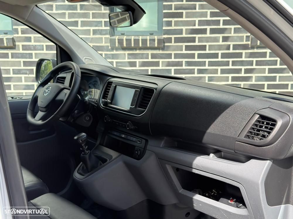 Opel Vivaro - 22