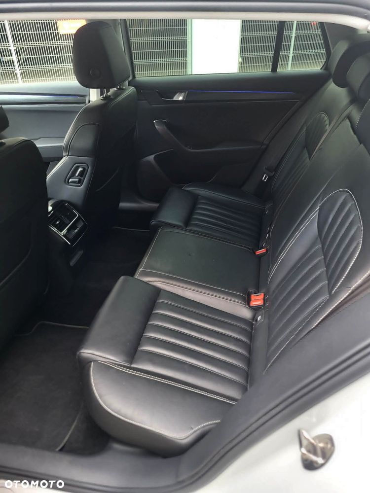 Skoda Superb 1.5 TSI DSG Sportline - 10