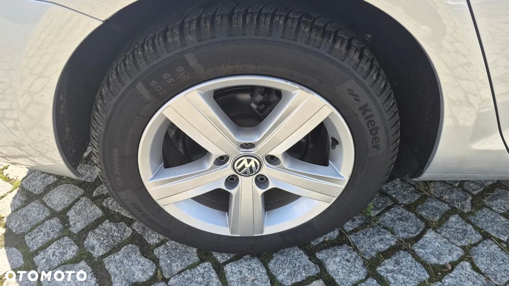 Volkswagen Golf 1.6 TDI BlueMot Comfortline - 11