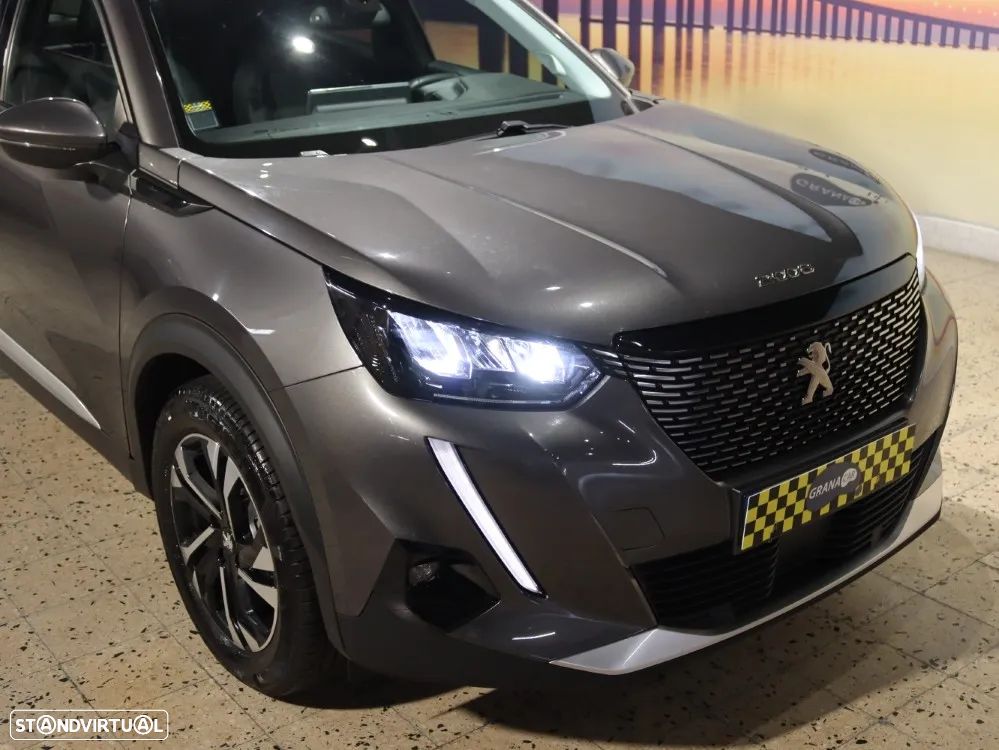 Peugeot 2008 1.2 PureTech Allure Pack - 37