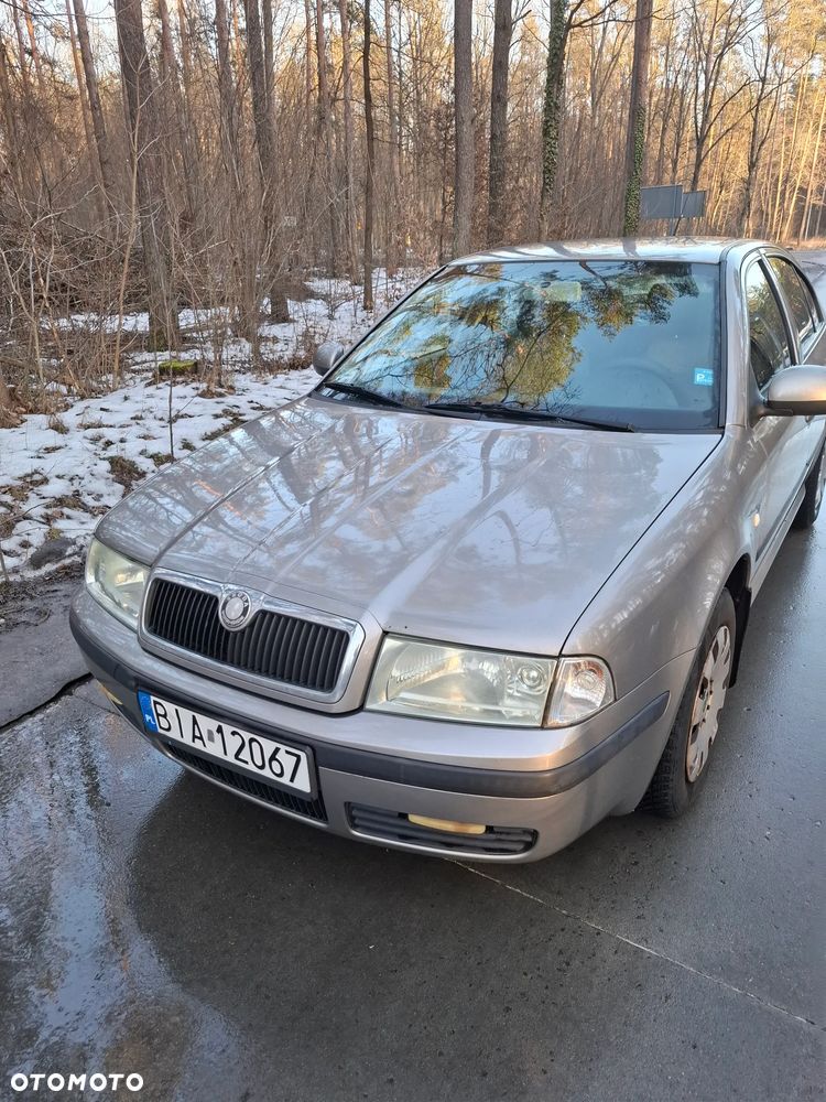 Skoda Octavia 1.6 Tour Classic - 2