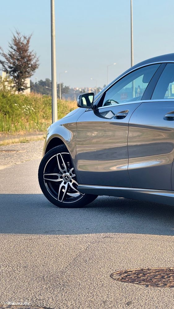 Mercedes-Benz CLA 180 — fotografia 5