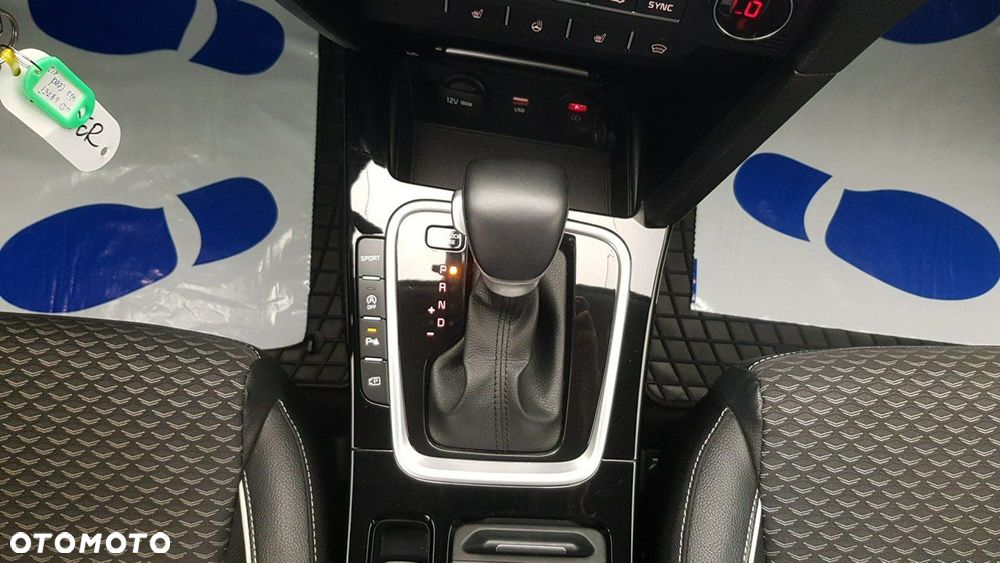 Kia Ceed - 23