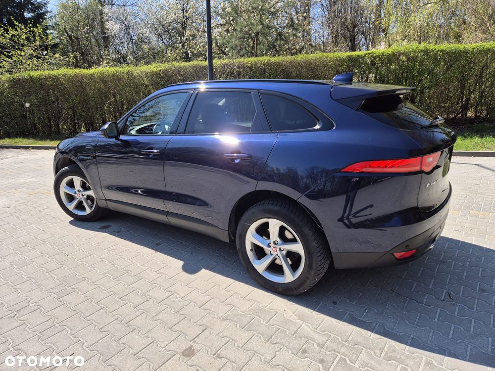 Jaguar F-Pace 30t AWD Pure - 2
