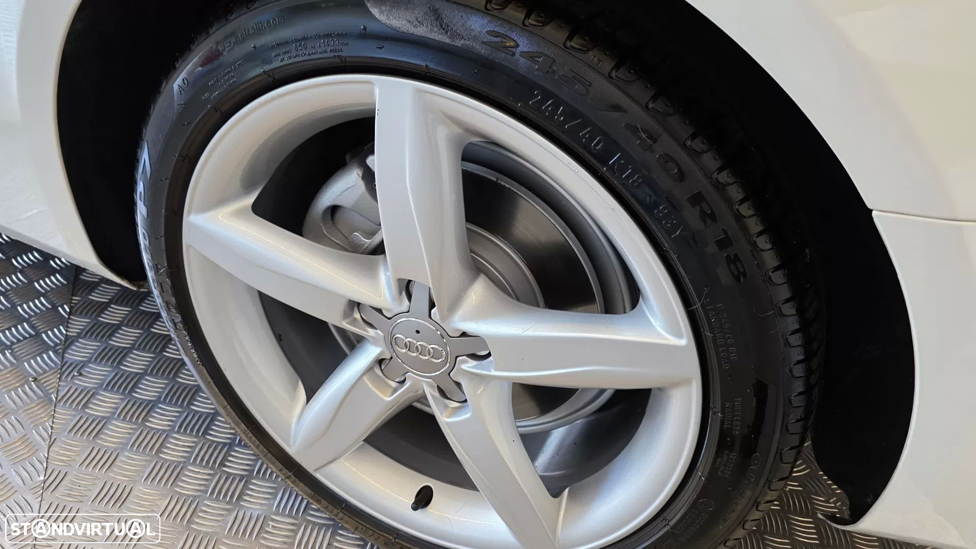 Audi A4 2.0 TDI S-line Multitronic - 28