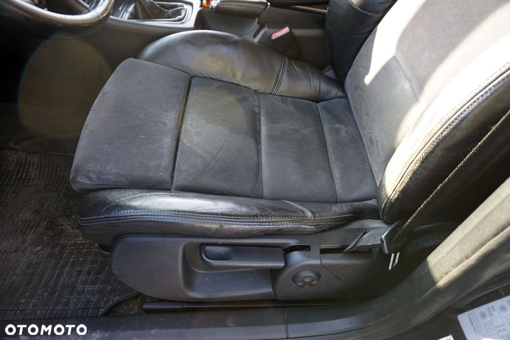 FOTELE FOTEL PRZEDNI LEWY PRAWY KANAPA WNĘTRZE A4 B7 KOMBI  AUDI 2004-2008 - 2
