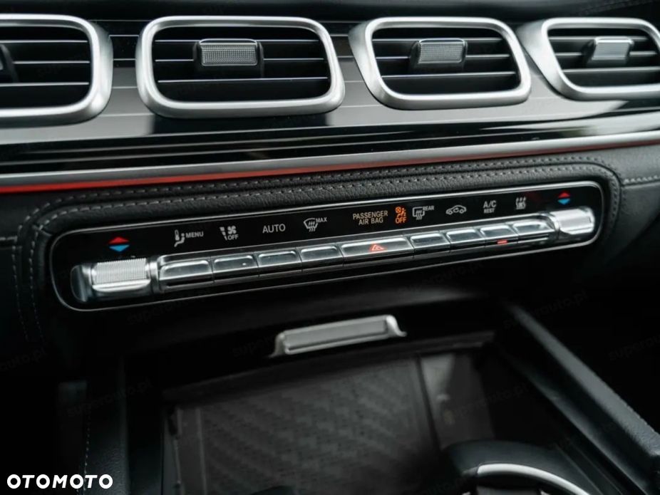 Mercedes-Benz GLE - 17