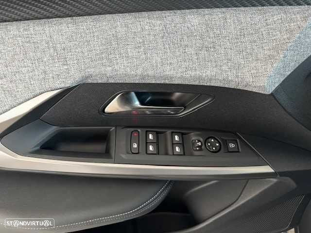 Peugeot 3008 - 11