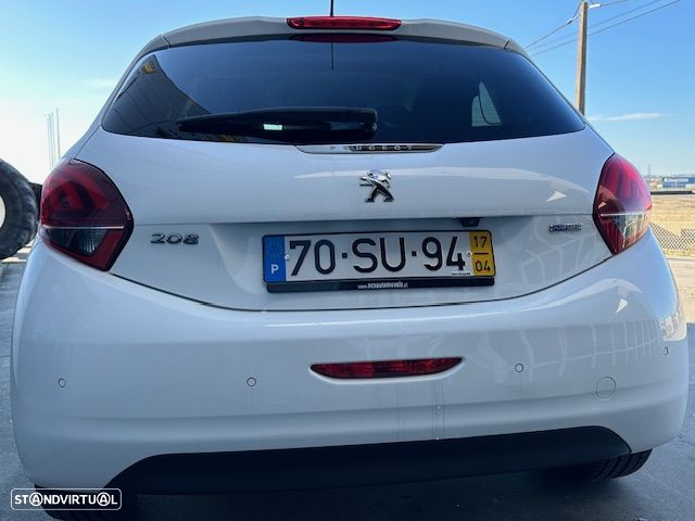 Peugeot 208 1.2 PureTech Style - 4