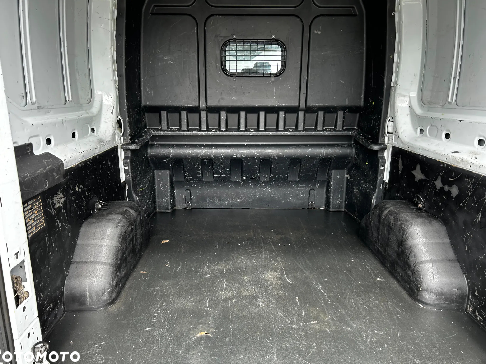 Ford Transit - 21