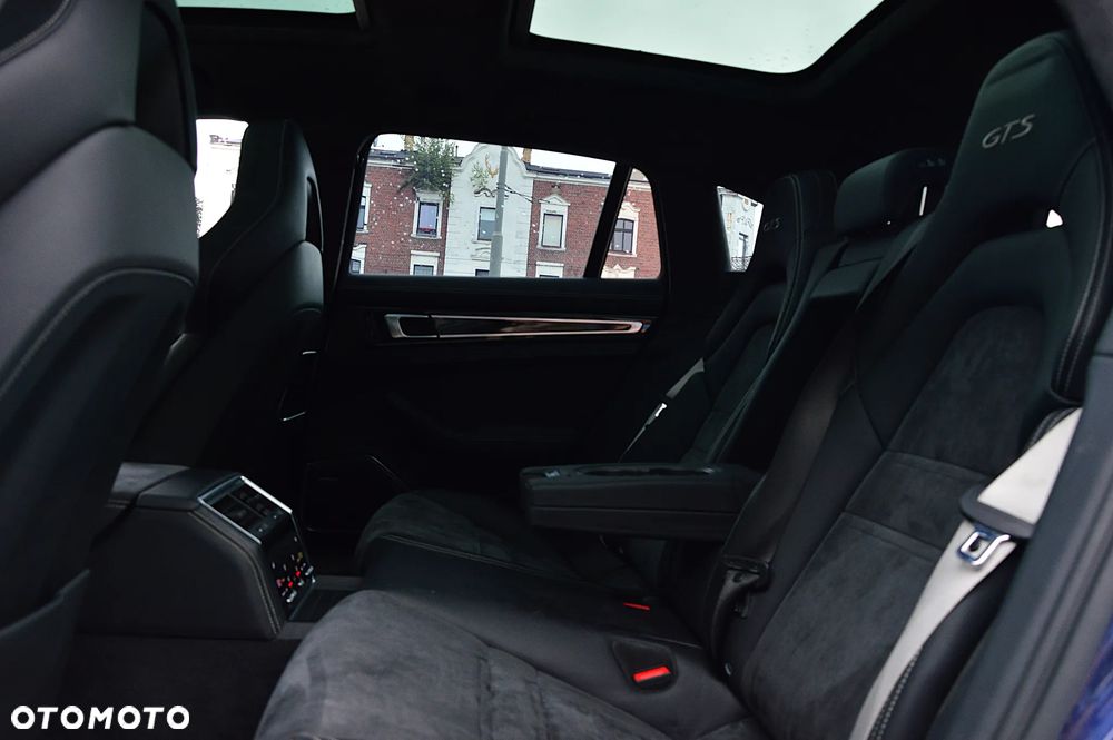 Porsche Panamera GTS - 7