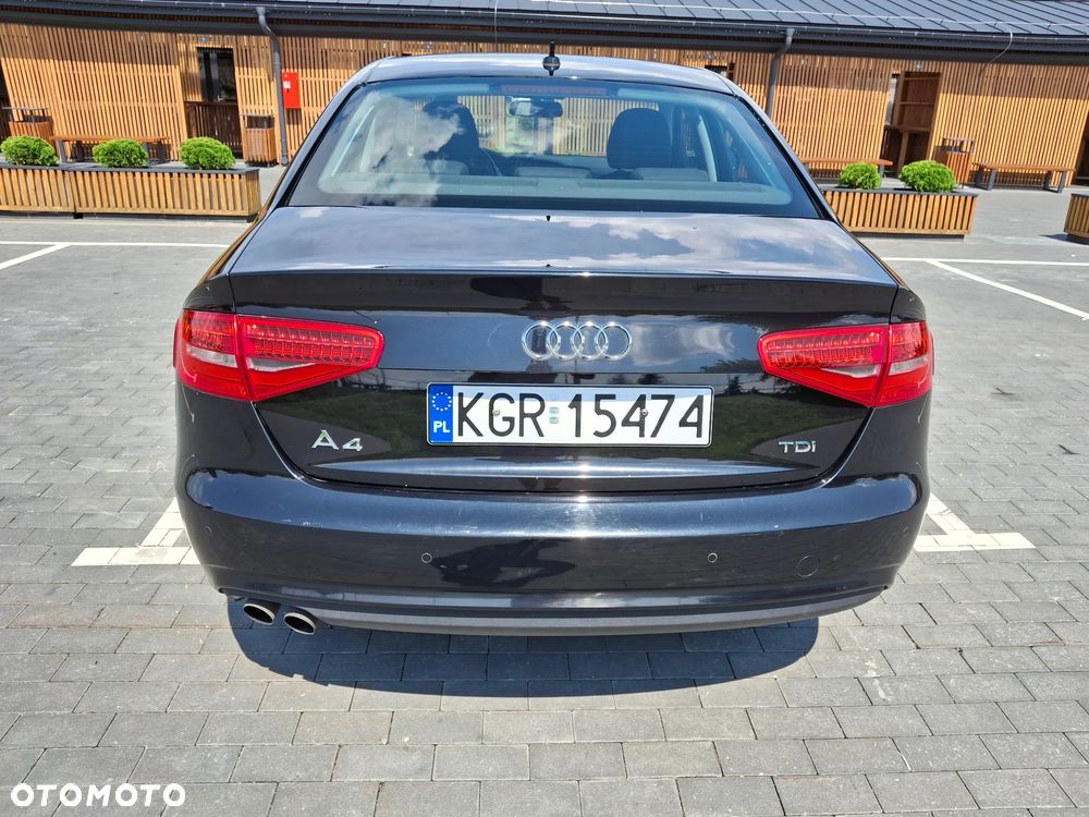 Audi A4 Limousine 2.0 TDI DPF Attraction - 4