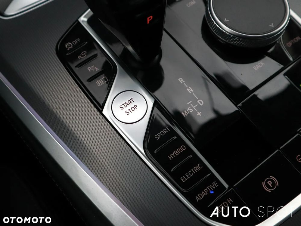 BMW X5 xDrive45e - 38