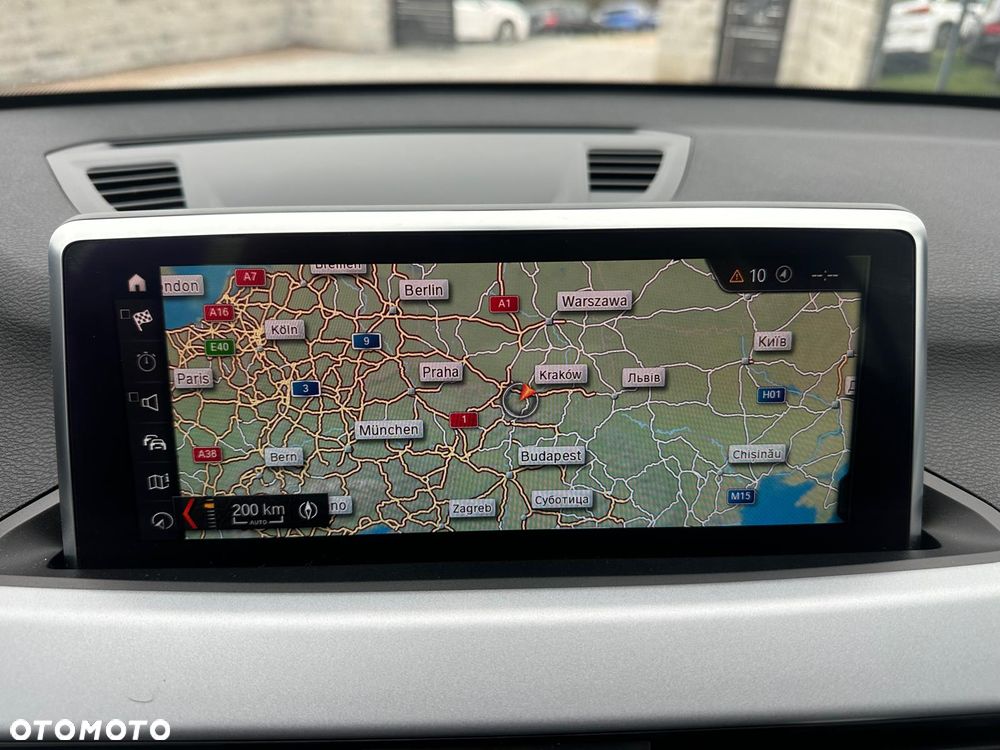 BMW X1 xDrive25e Business Edition - 13