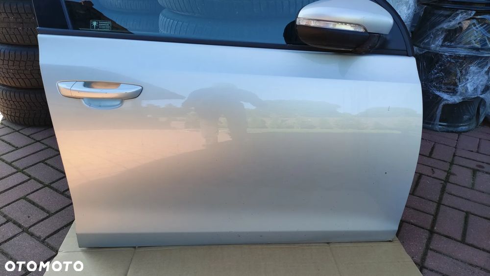 Drzwi prawe przednie VW Golf VI kod: LR7L - 6