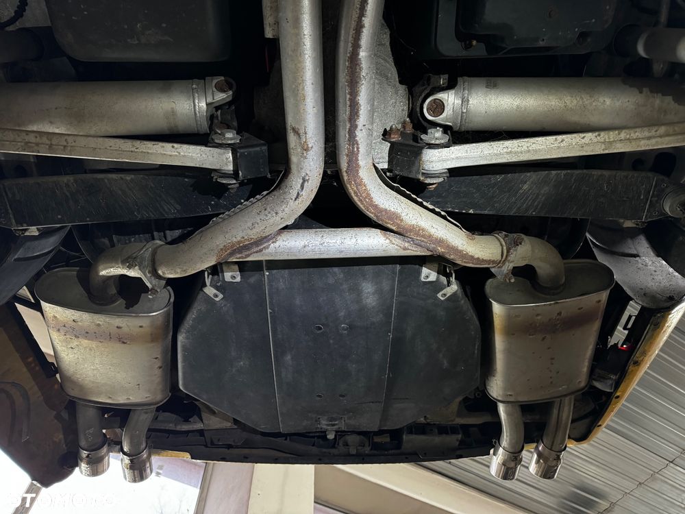 Chevrolet Corvette - 8