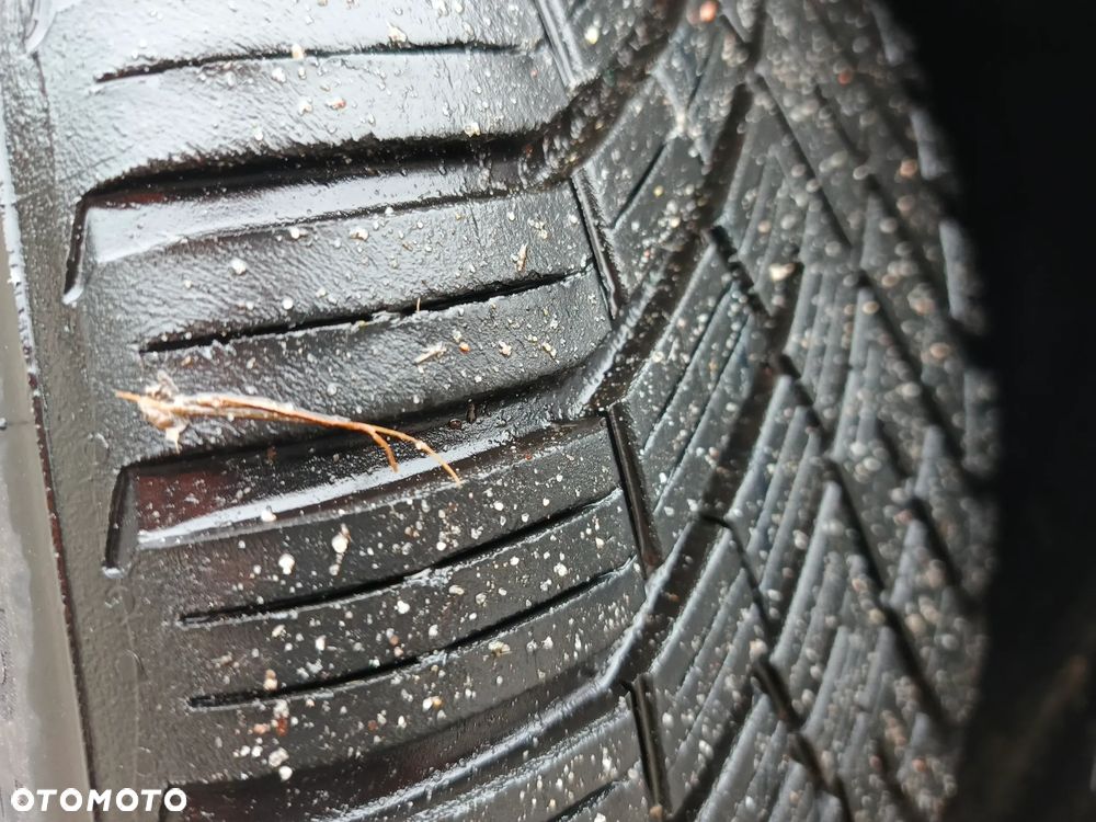 Jaguar XE 2.0 D Prestige - 30