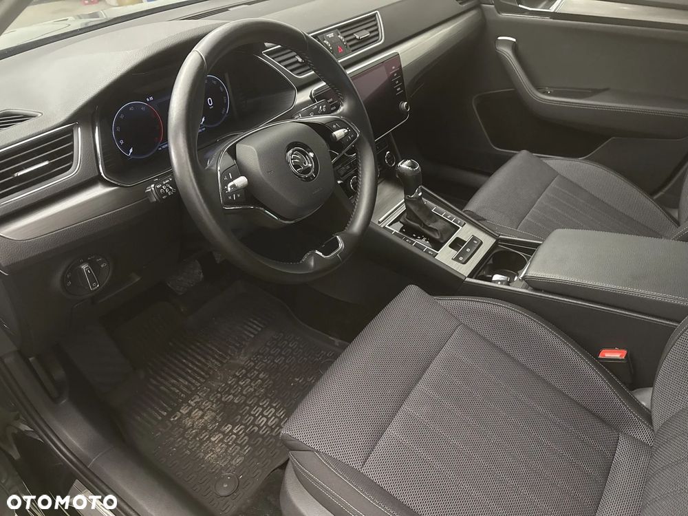 Skoda Superb 2.0 TDI SCR Style DSG - 10