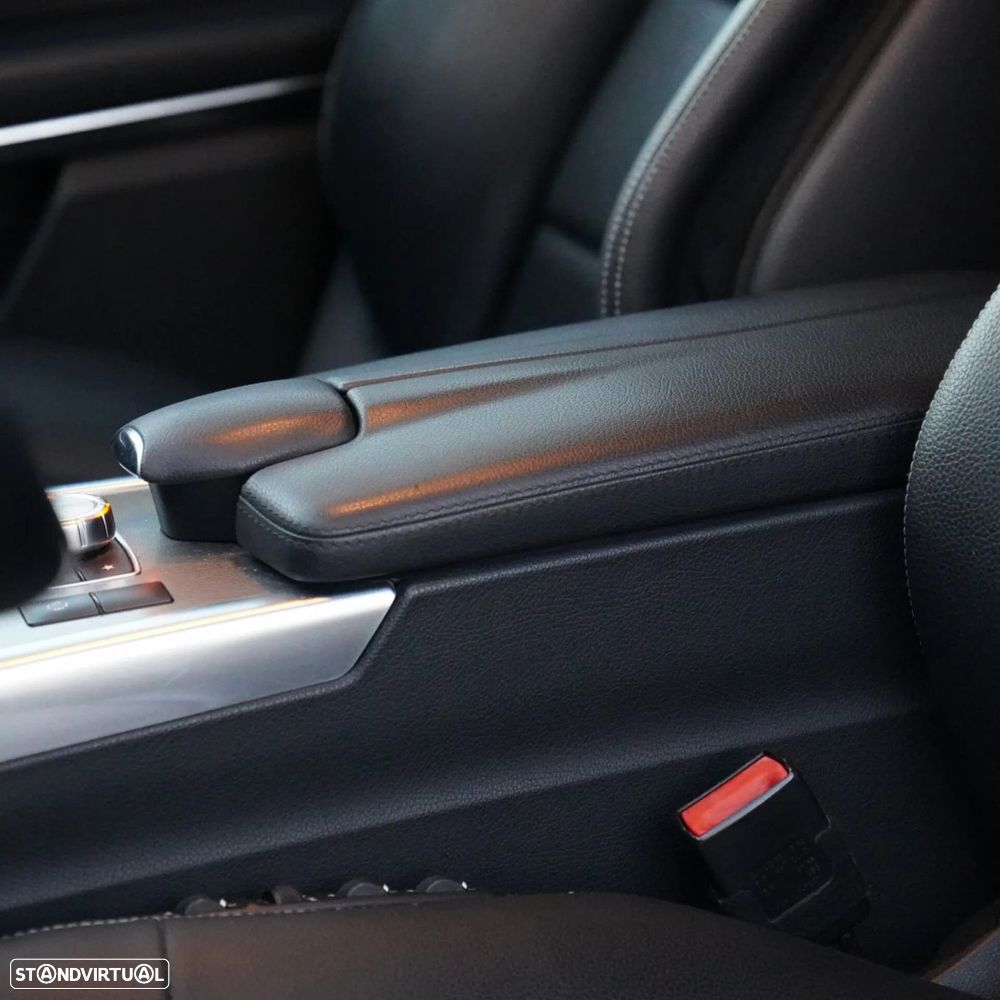 Mercedes-Benz E 300 Bluetec Hybrid Avantgarde - 28