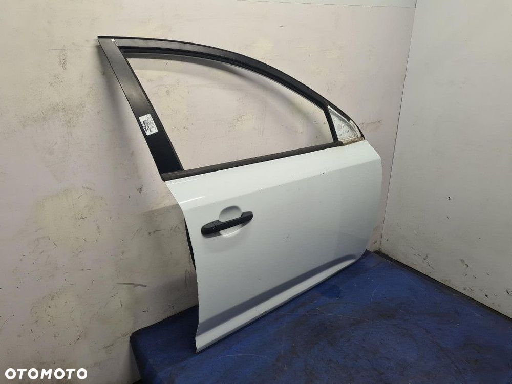 KIA CEED I DRZWI PRZÓD PRAWE WD - 4