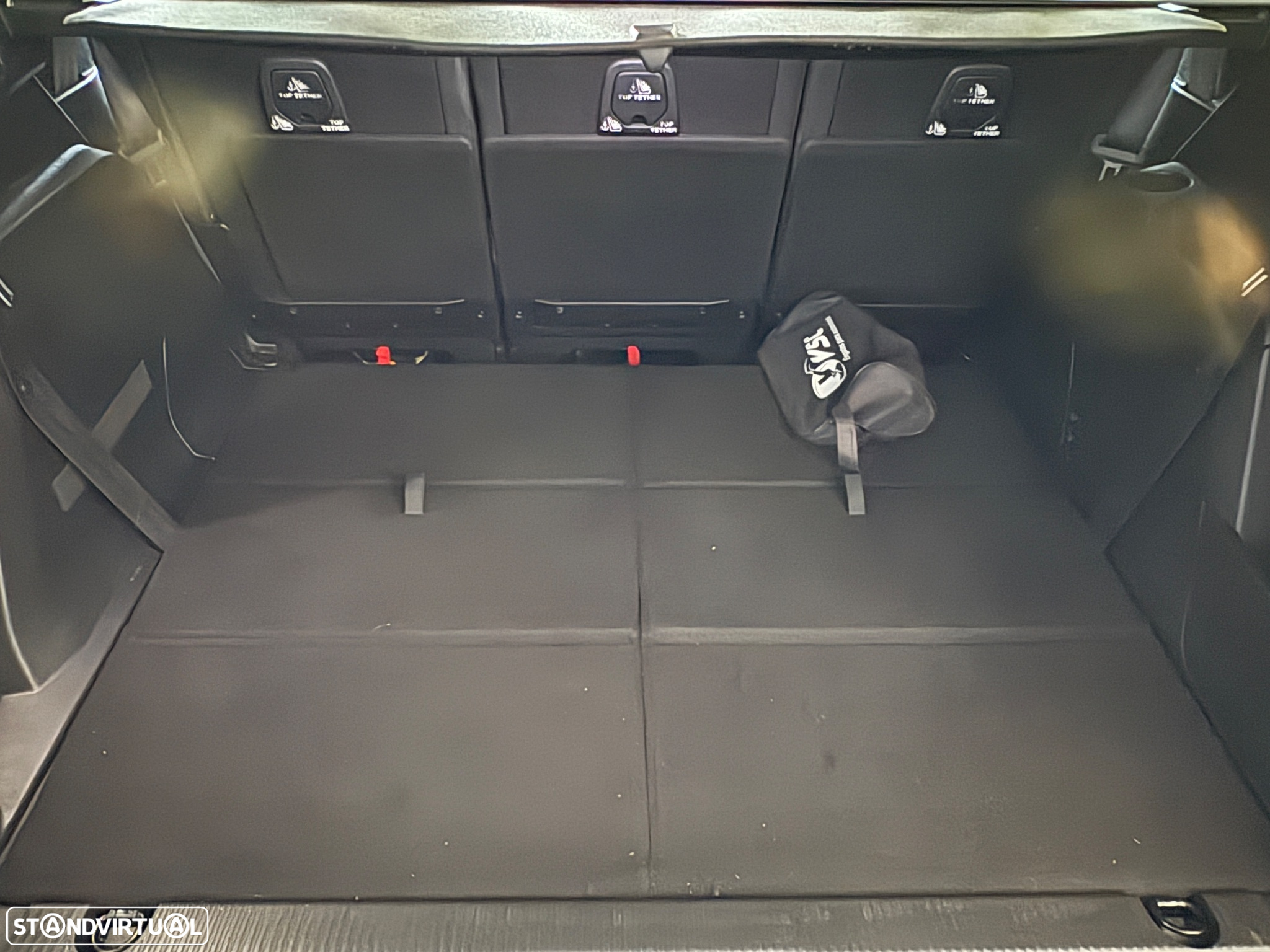 Peugeot 5008 1.6 HDi Allure J17 - 16