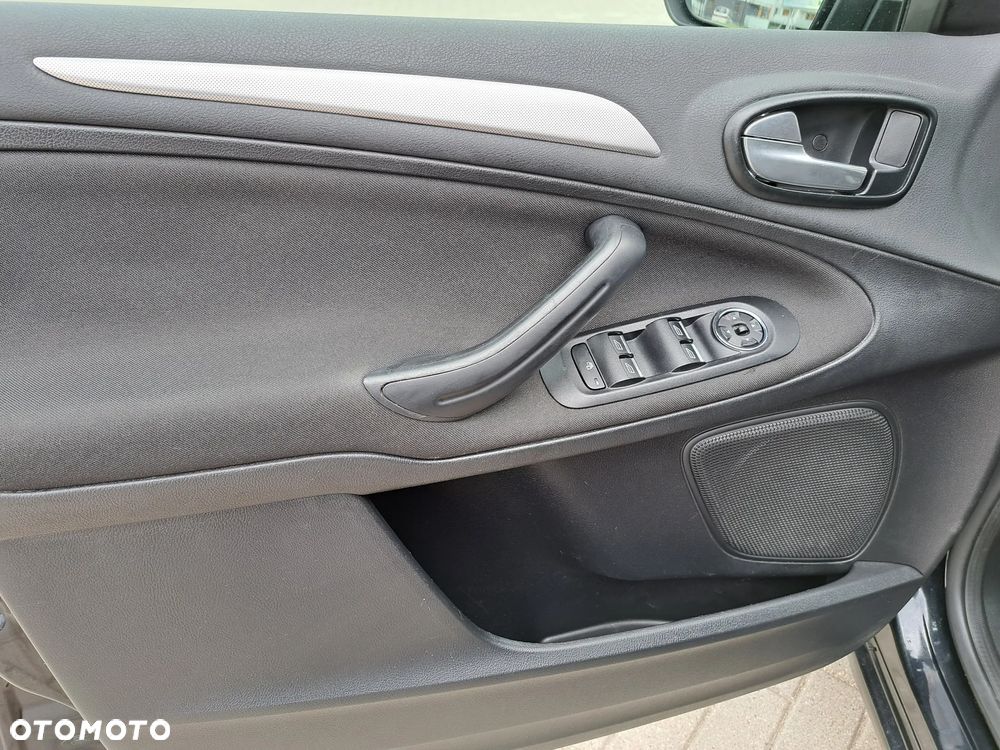 Ford S-Max - 26