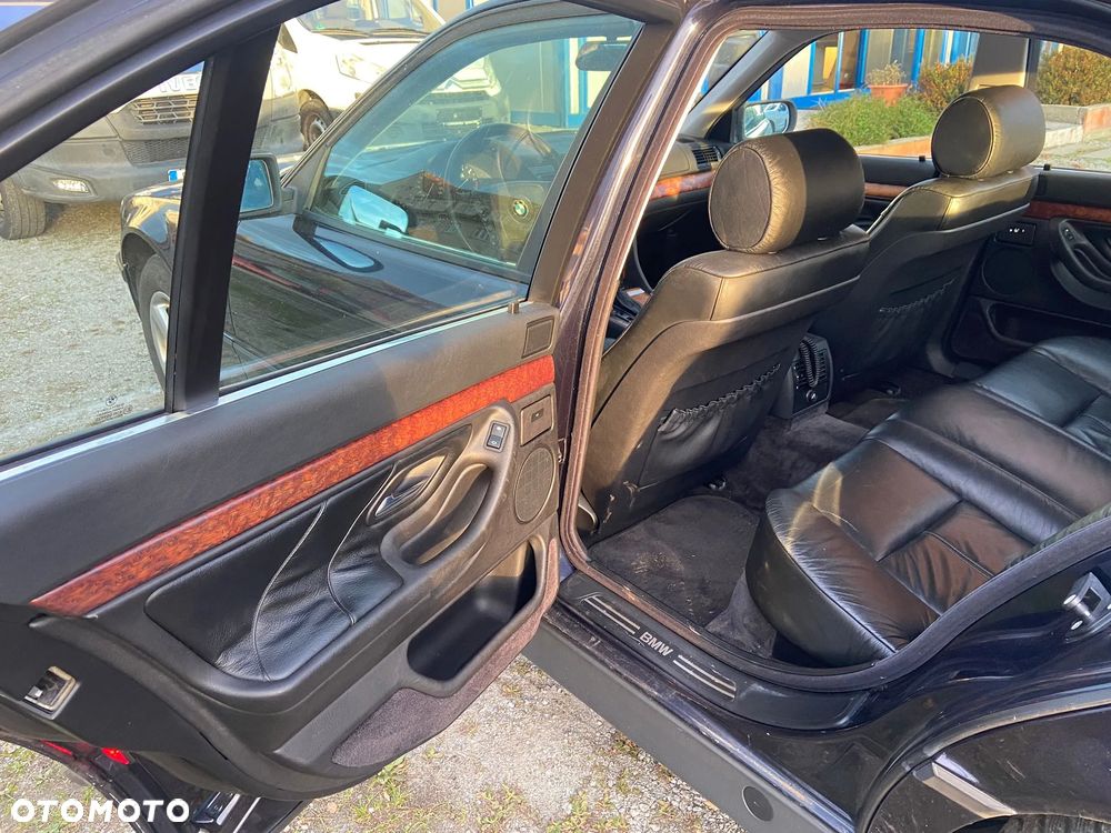 BMW Seria 7 728i L - 18