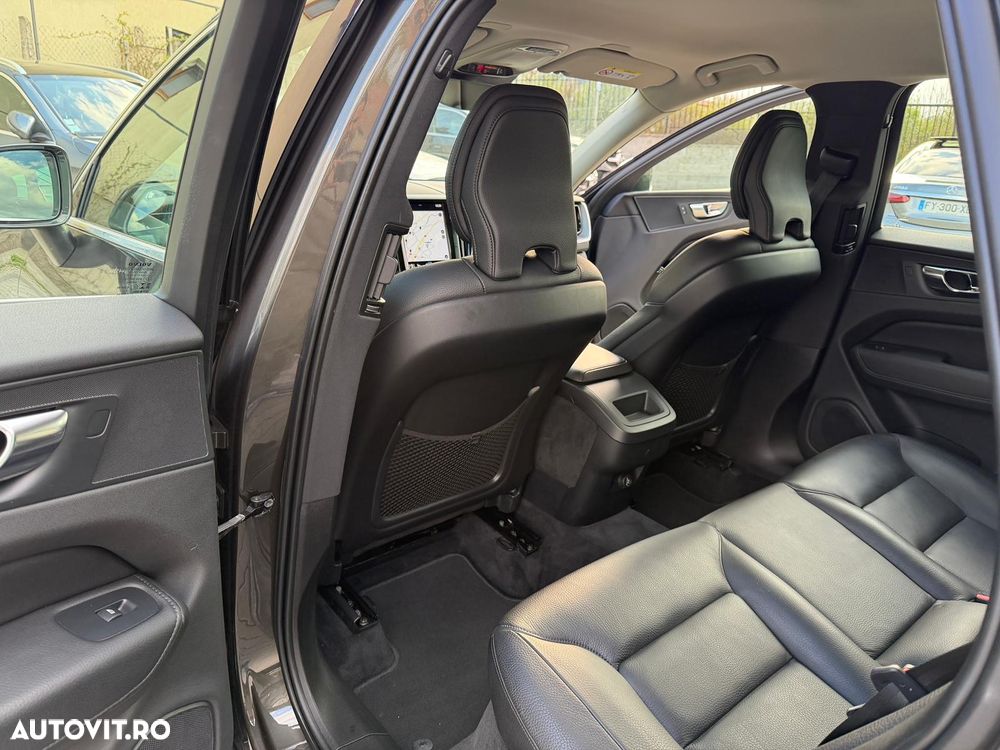 Volvo XC 60 B4 D Geartronic Momentum Pro - 7