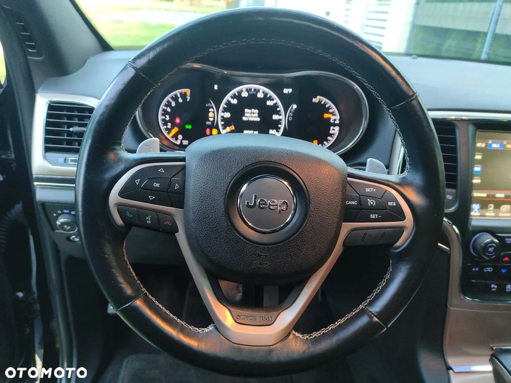 Jeep Grand Cherokee - 11